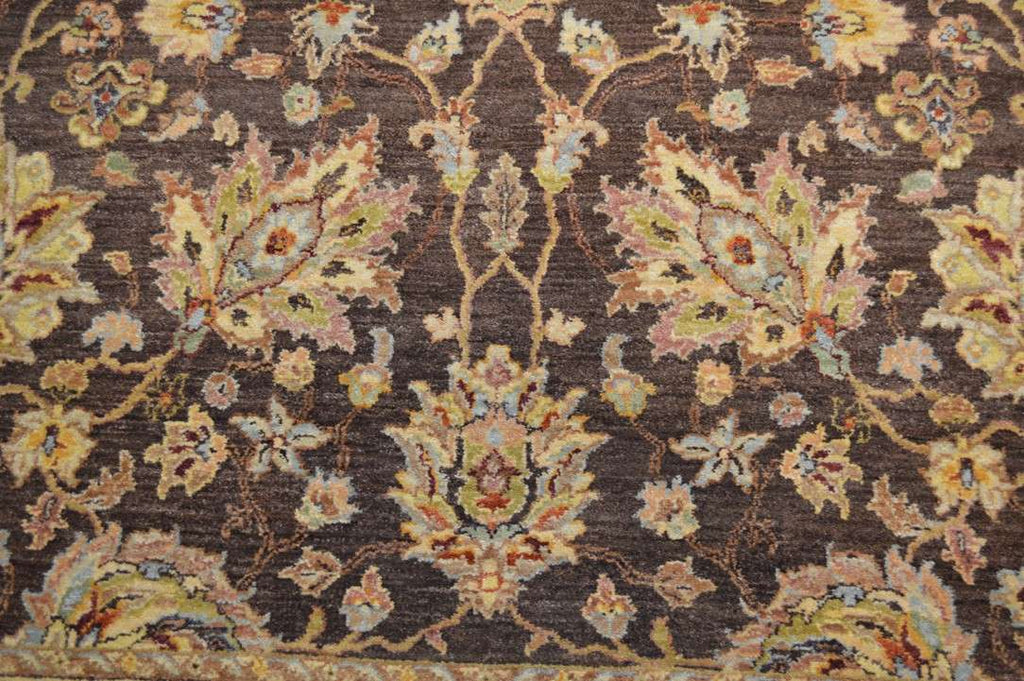 7' 8" x 9' 9" India Sultanabad Rug image 3