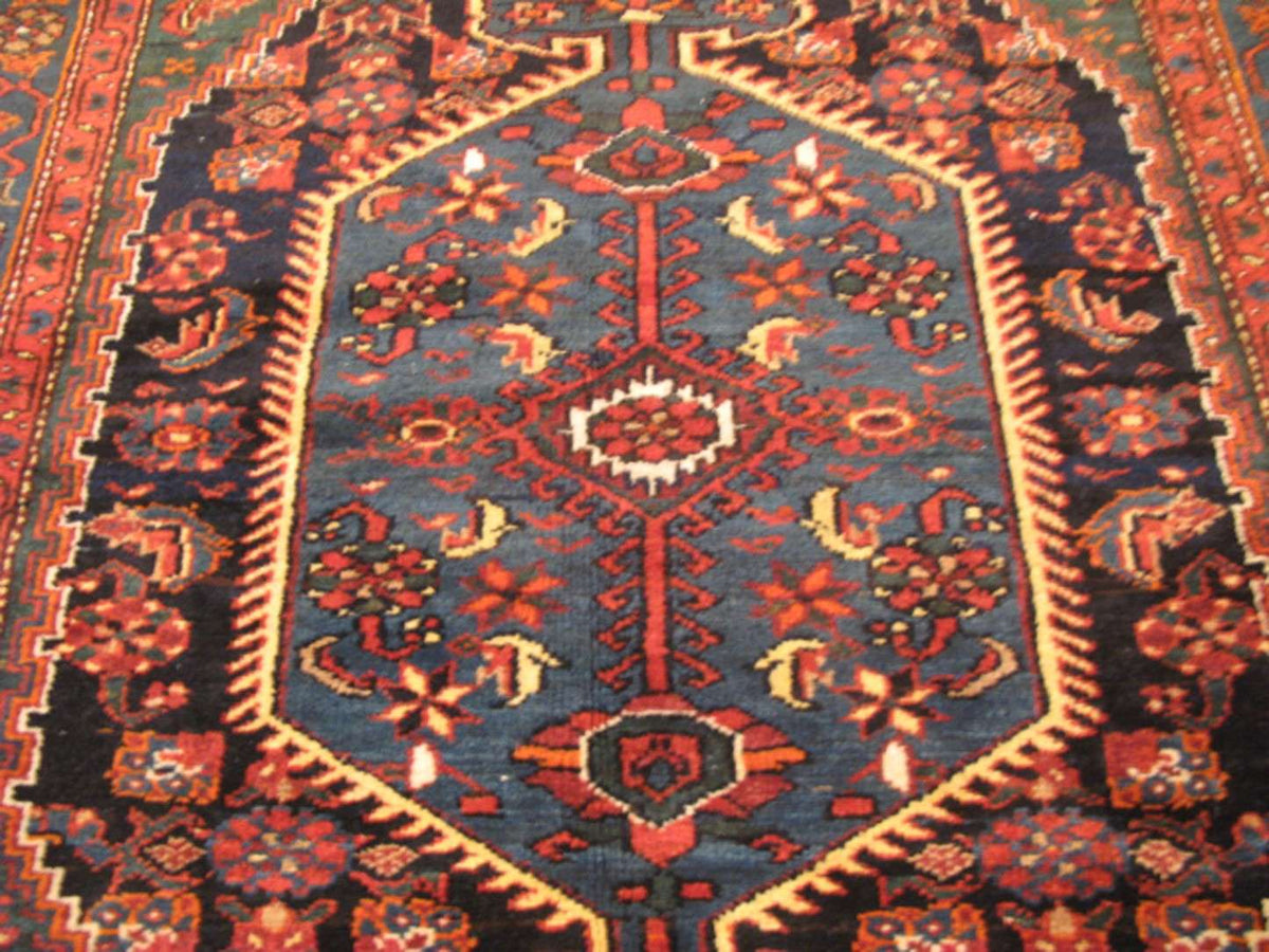 4' 3" x 6' 2" Persian Zanjan Rug image 4