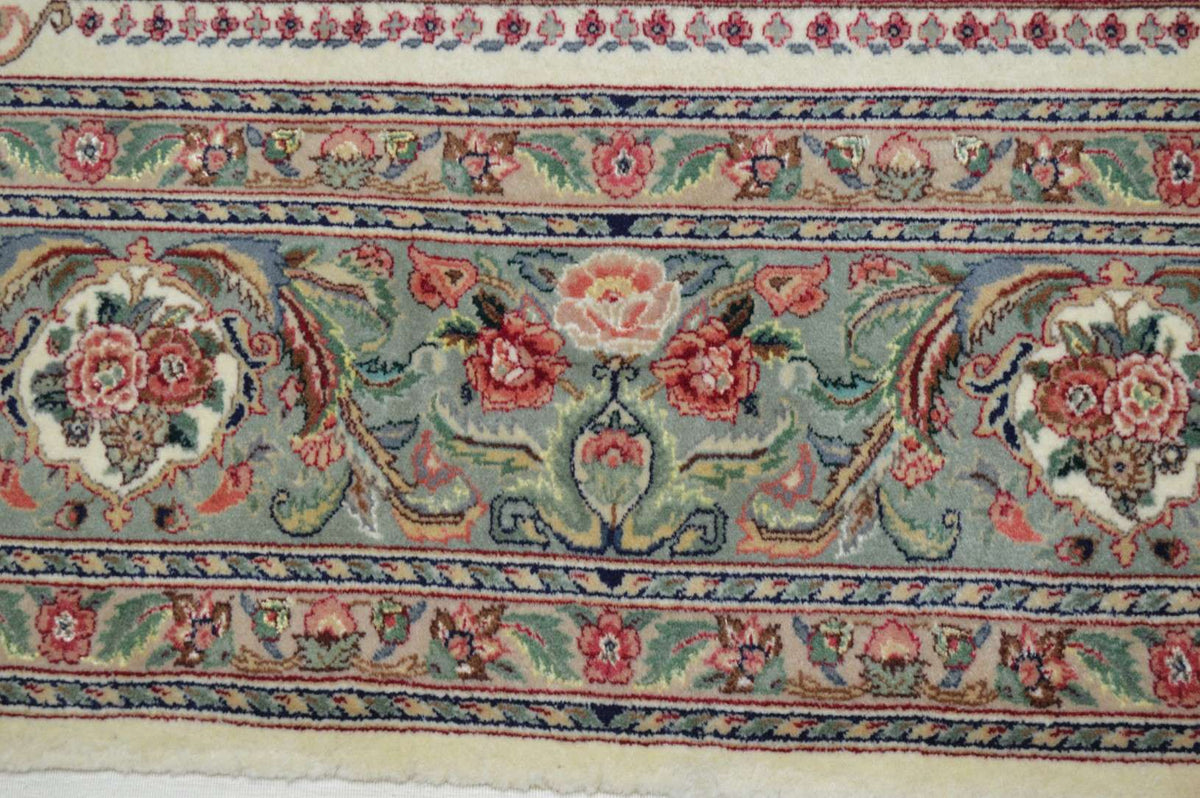 8' 1" x 10' 9" India Tabriz Rug image 10