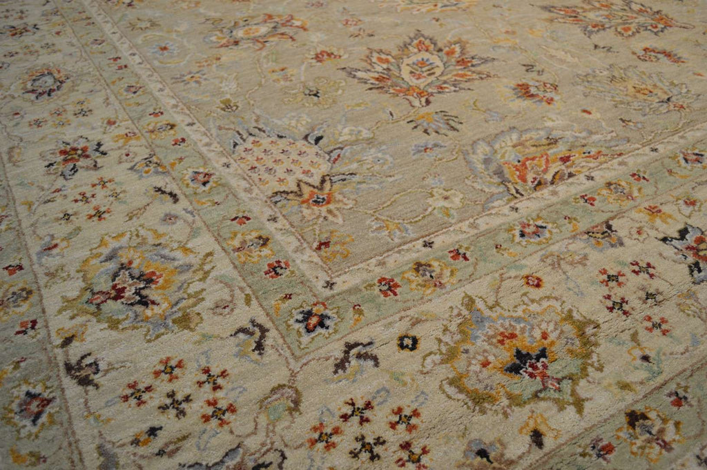 8' 0" x 8' 3" India Sultanabad Square Rug image 8