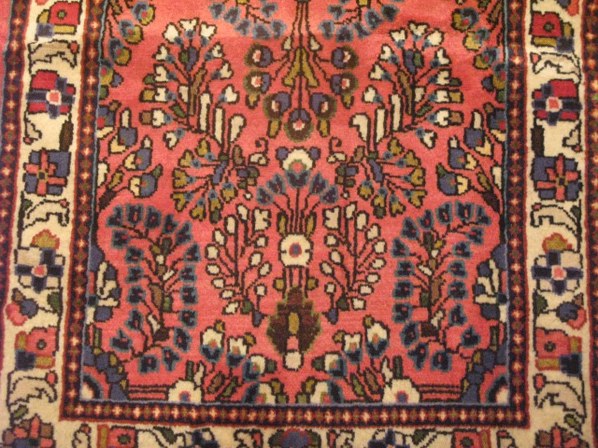 2' 2" x 4' 6" Persian Sarouk Rug image 2
