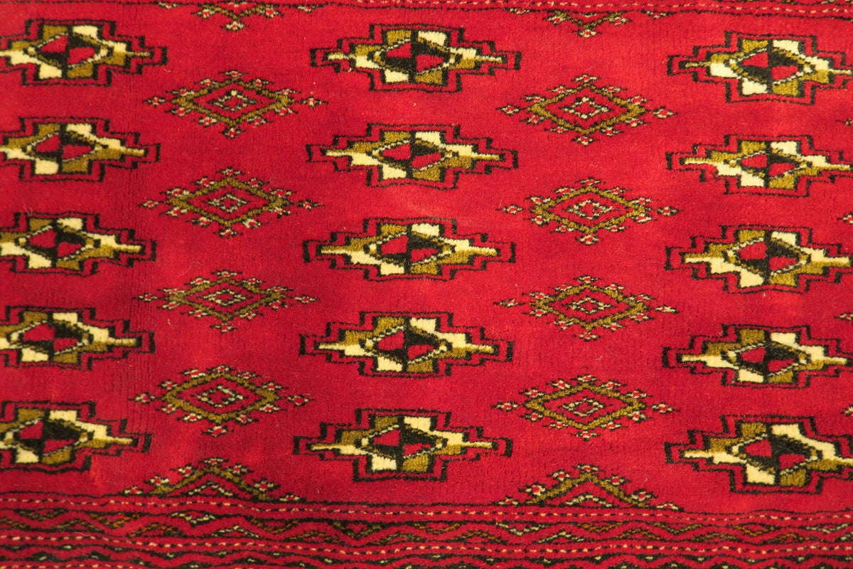 1' 9" x 4' 3" Persian Turkeman Rug image 5