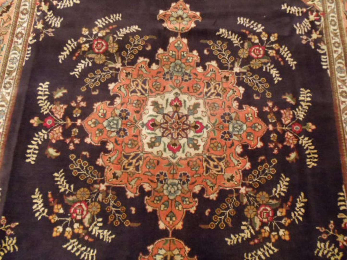 7' 0" x 9' 1" Persian Tabriz Rug image 6