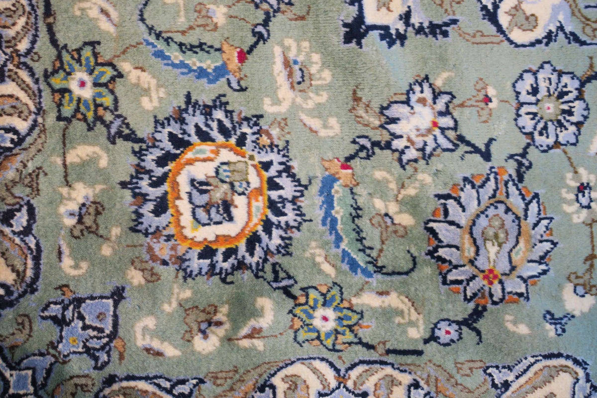 9' 7" x 13' 1" Persian Kashan Rug image 5
