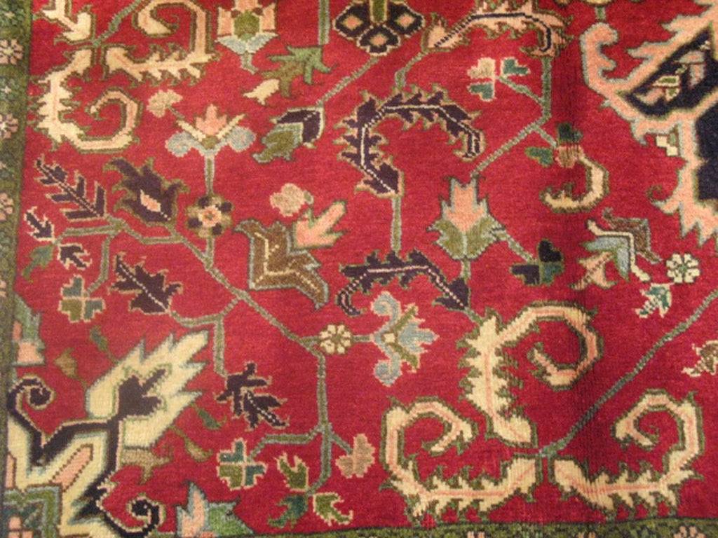 7' 4" x 10' 6" Persian Heriz Rug image 5
