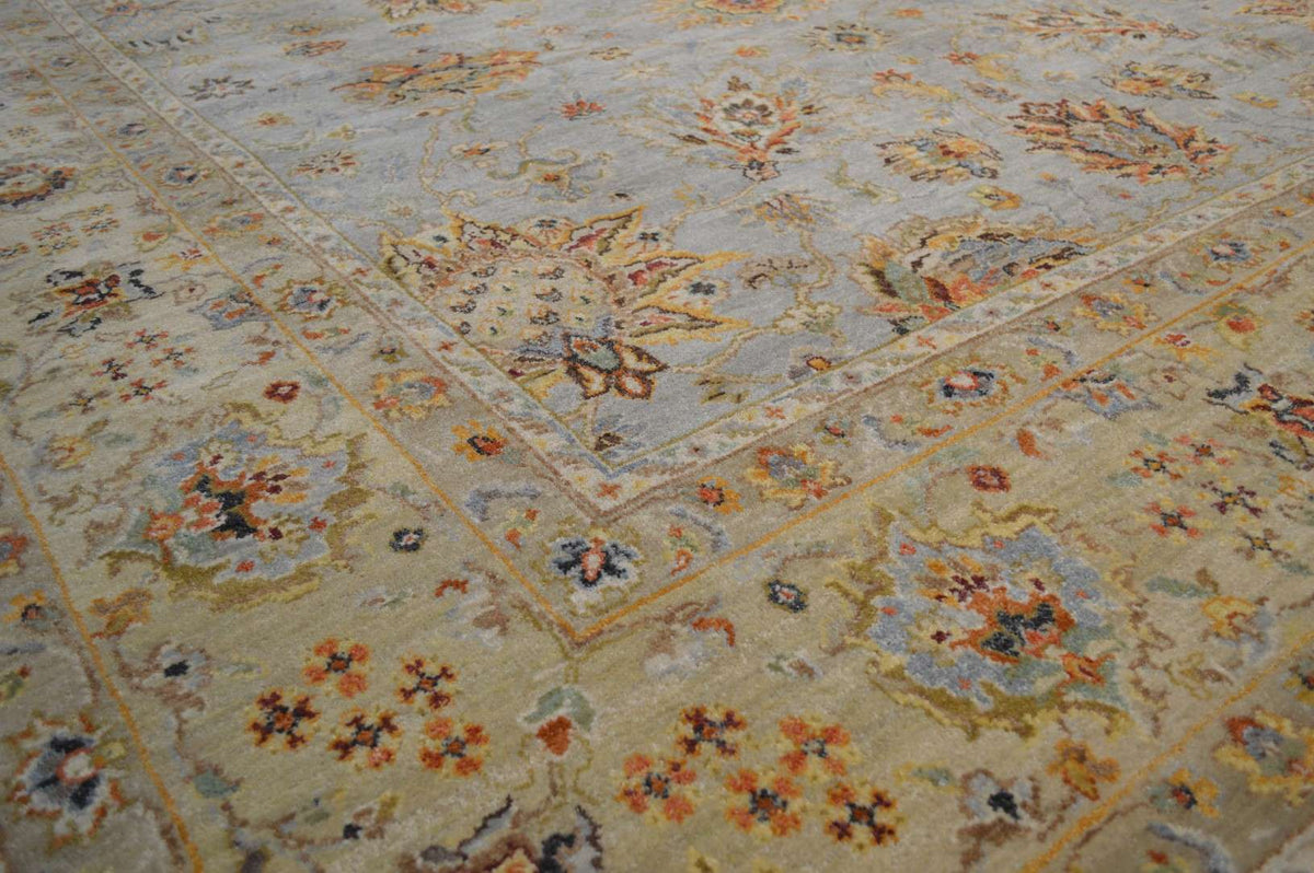 8' 0" x 8' 1" India Sultanabad Square Rug image 8