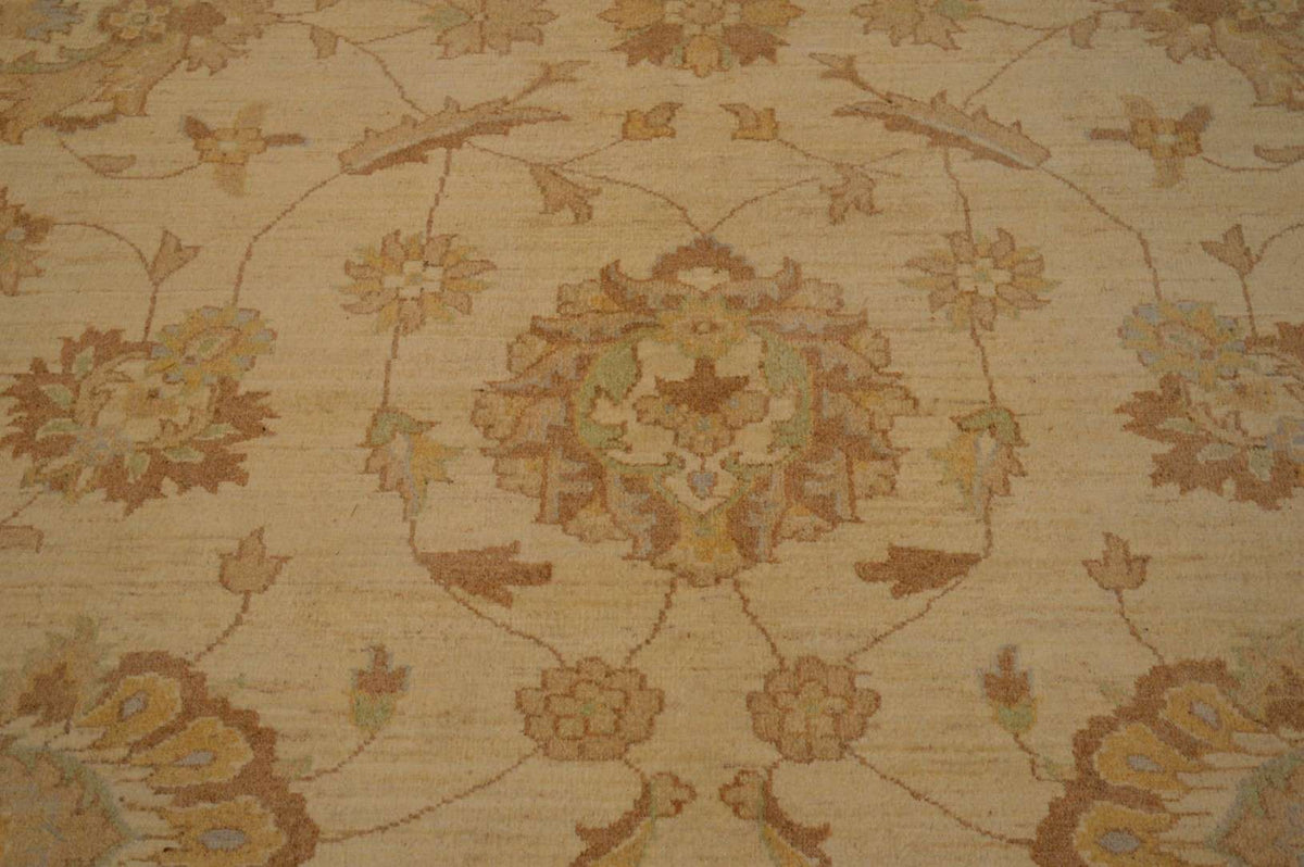 11' 6" x 14' 8" Pakistan Peshawar Rug image 3