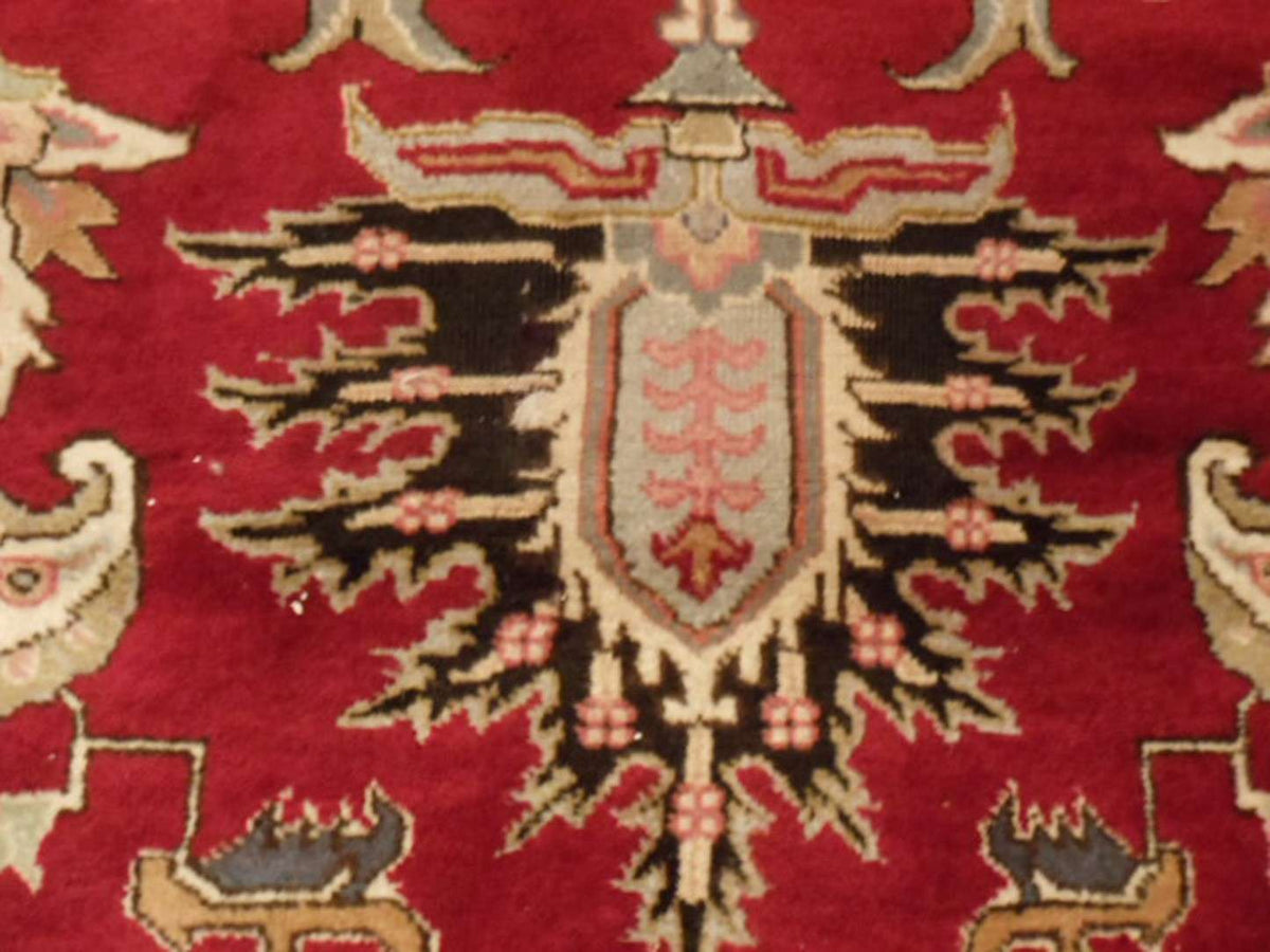 9' 4" x 13' 2" Persian Heriz Rug image 9