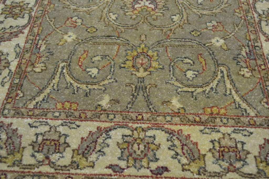 2' 0" x 3' 0" India Peshawar Rug image 12