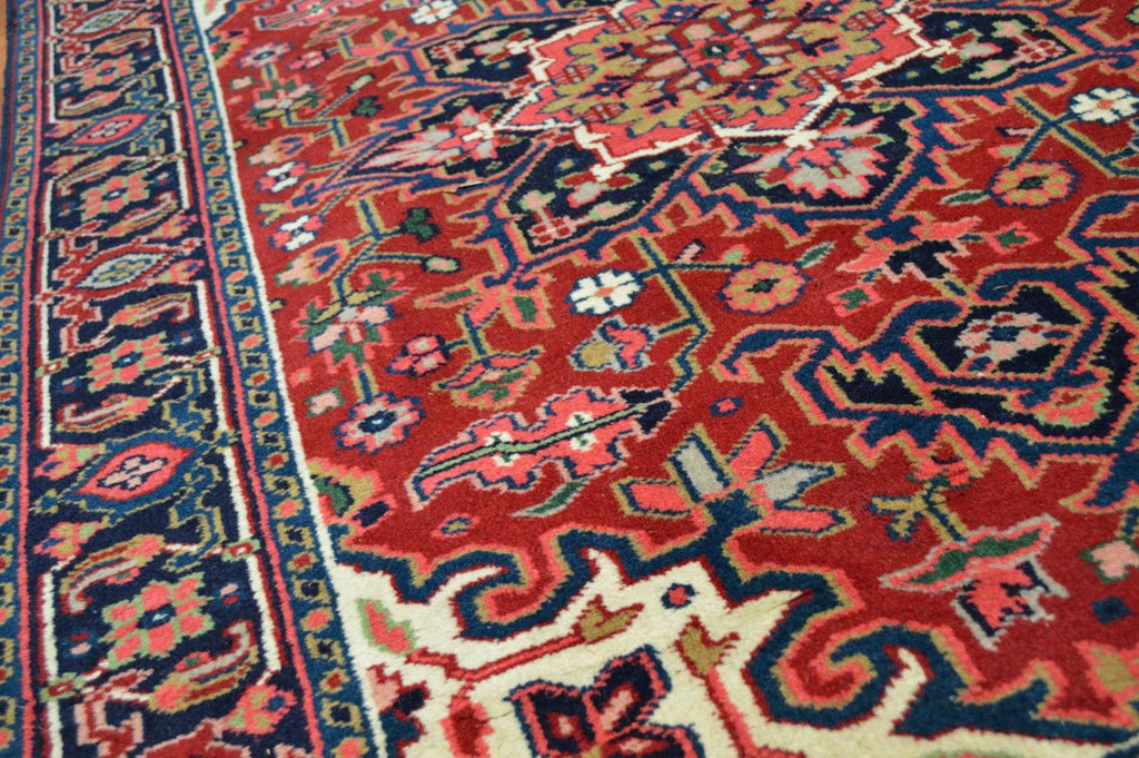 4' 1" x 6' 0" India Heriz Rug image 2