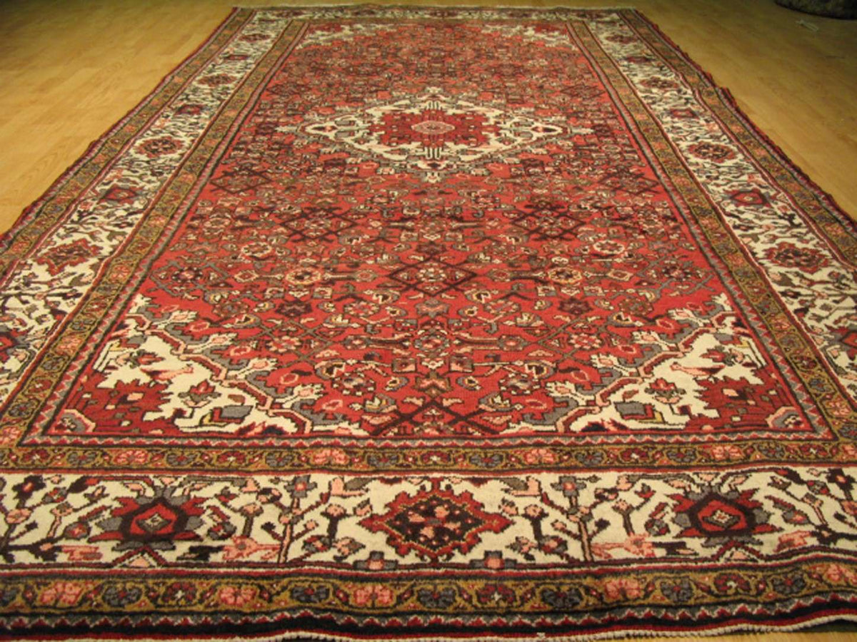 5' 6" x 10' 2" Persian Hosseinabad Rug image 1