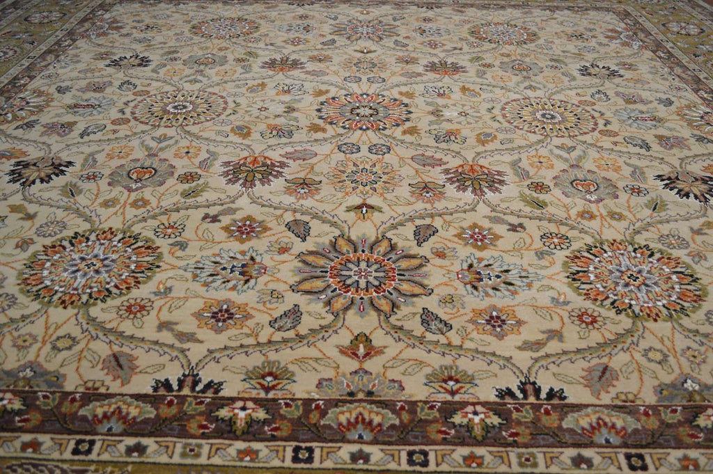 7' 9" x 8' 1" India Agra Rug image 2