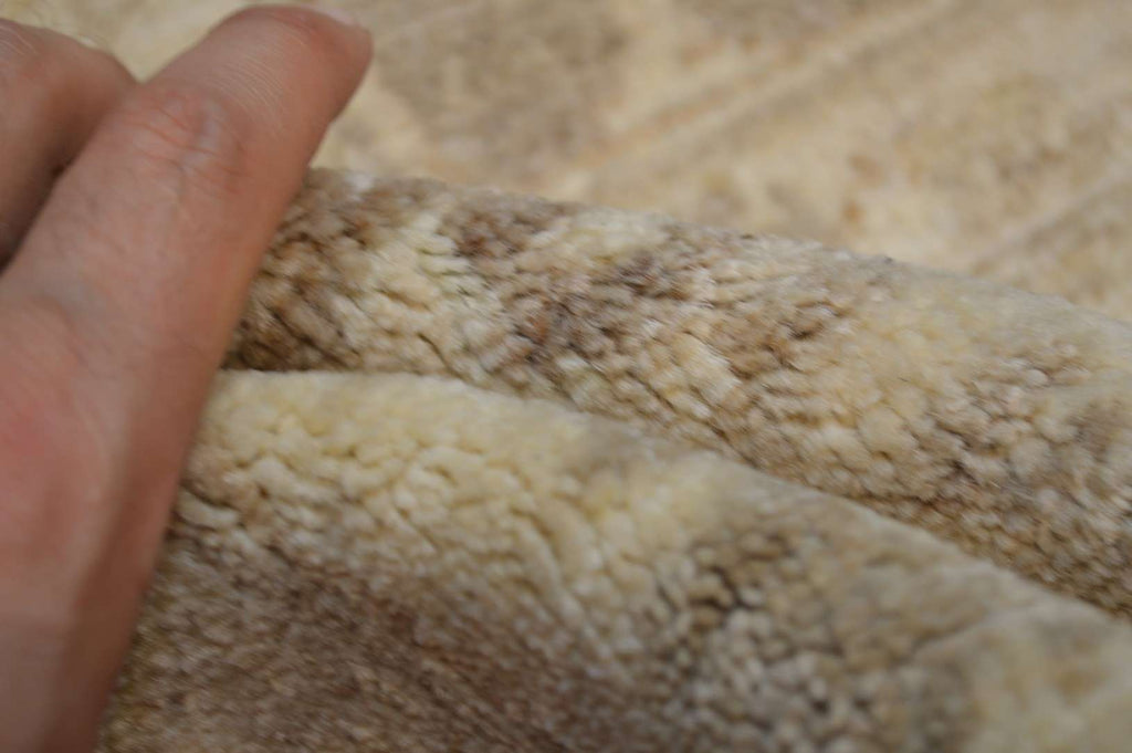8' 1" x 9' 7" Pakistan Peshawar Rug image 10