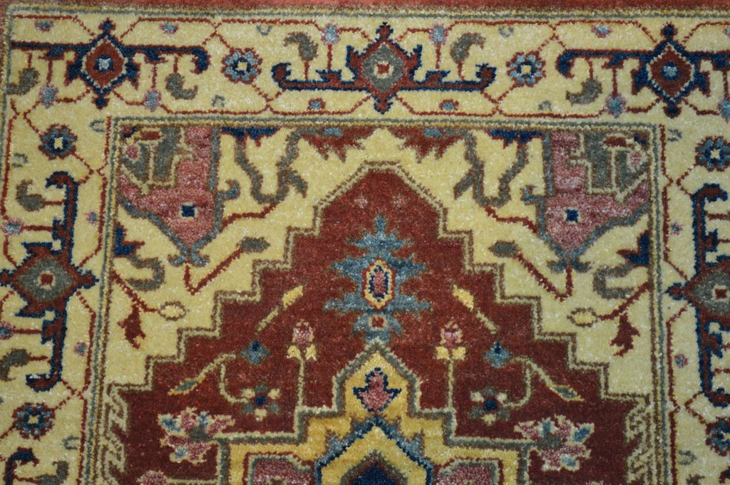 2' 0" x 3' 0" India Serapi Rug image 8
