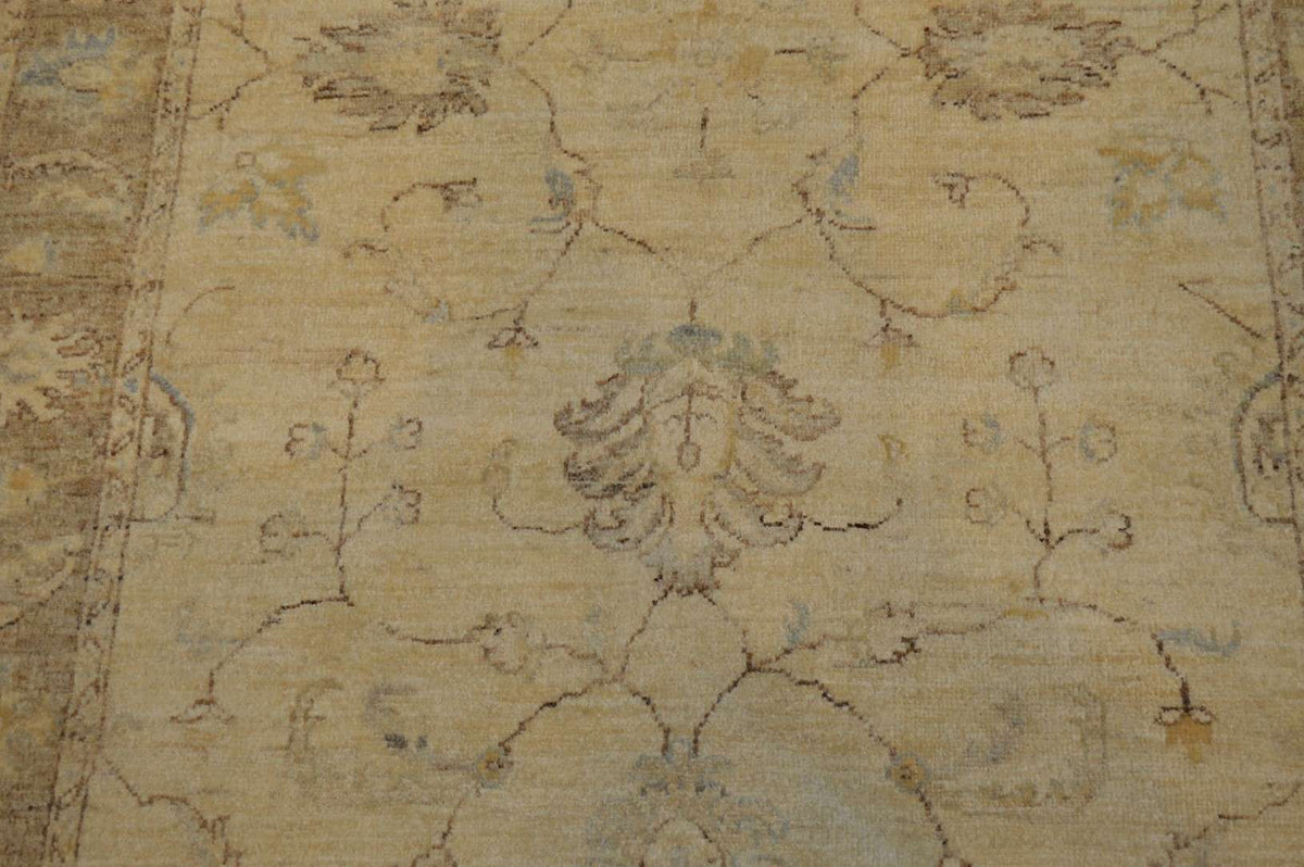4' 0" x 6' 0" Pakistan Peshawar Rug image 2