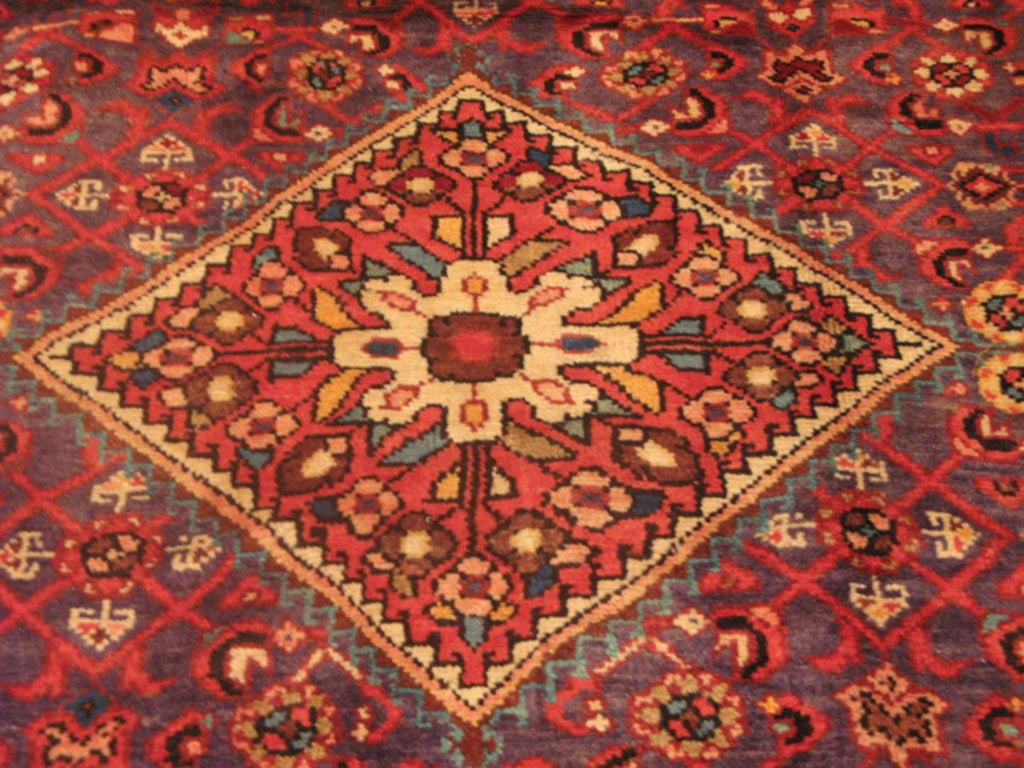5' 2" x 10' 8" Vintage Hosseinabad Rug image 8