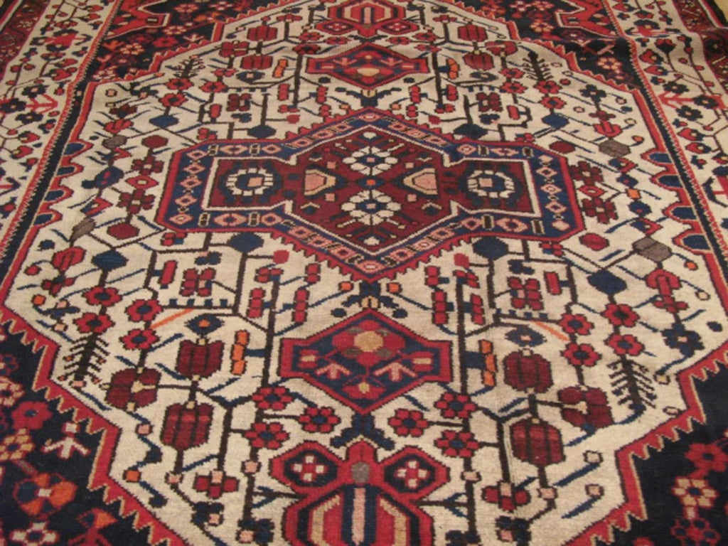 5' 1" x 10' 0" Persian Bakhtiari Rug image 10