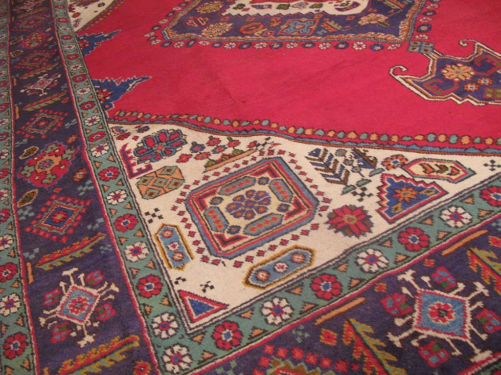 8' 0" x 9' 9" Persian Tabriz Rug image 3