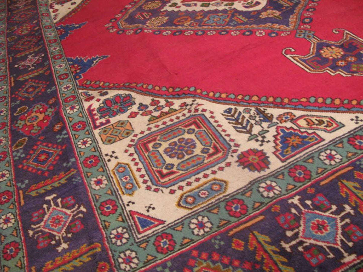 8' 0" x 9' 9" Persian Tabriz Rug image 3