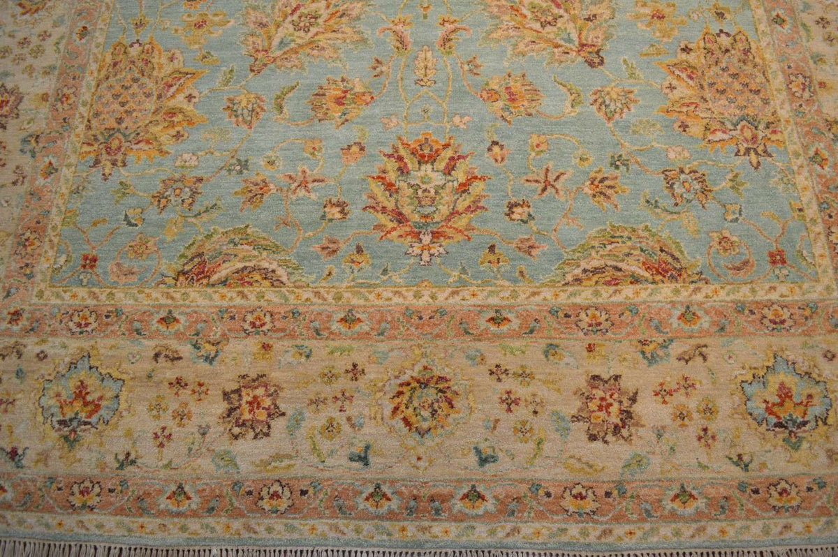 8' 0" x 10' 0" India Sultanabad Rug image 5