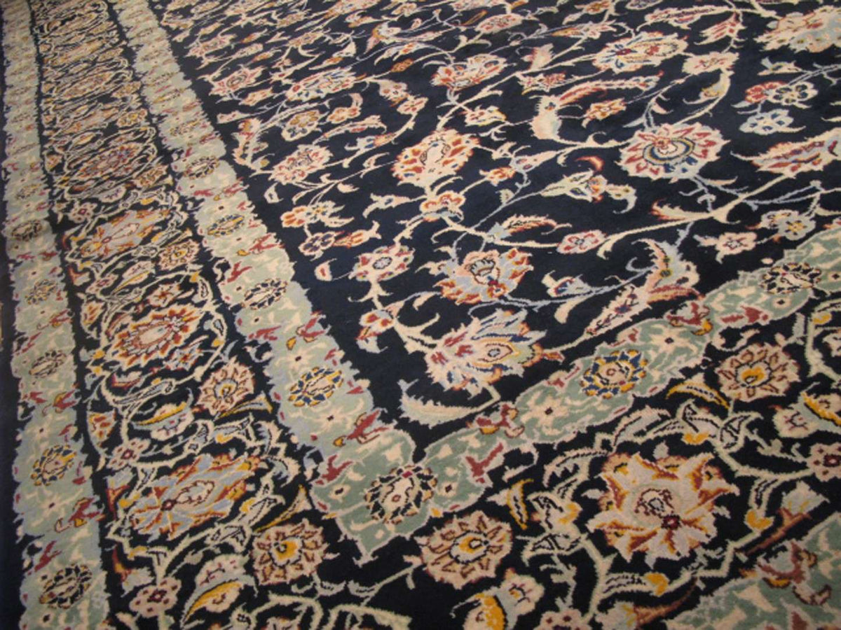 10' 0" x 12' 1" Persian Kashan Rug image 9