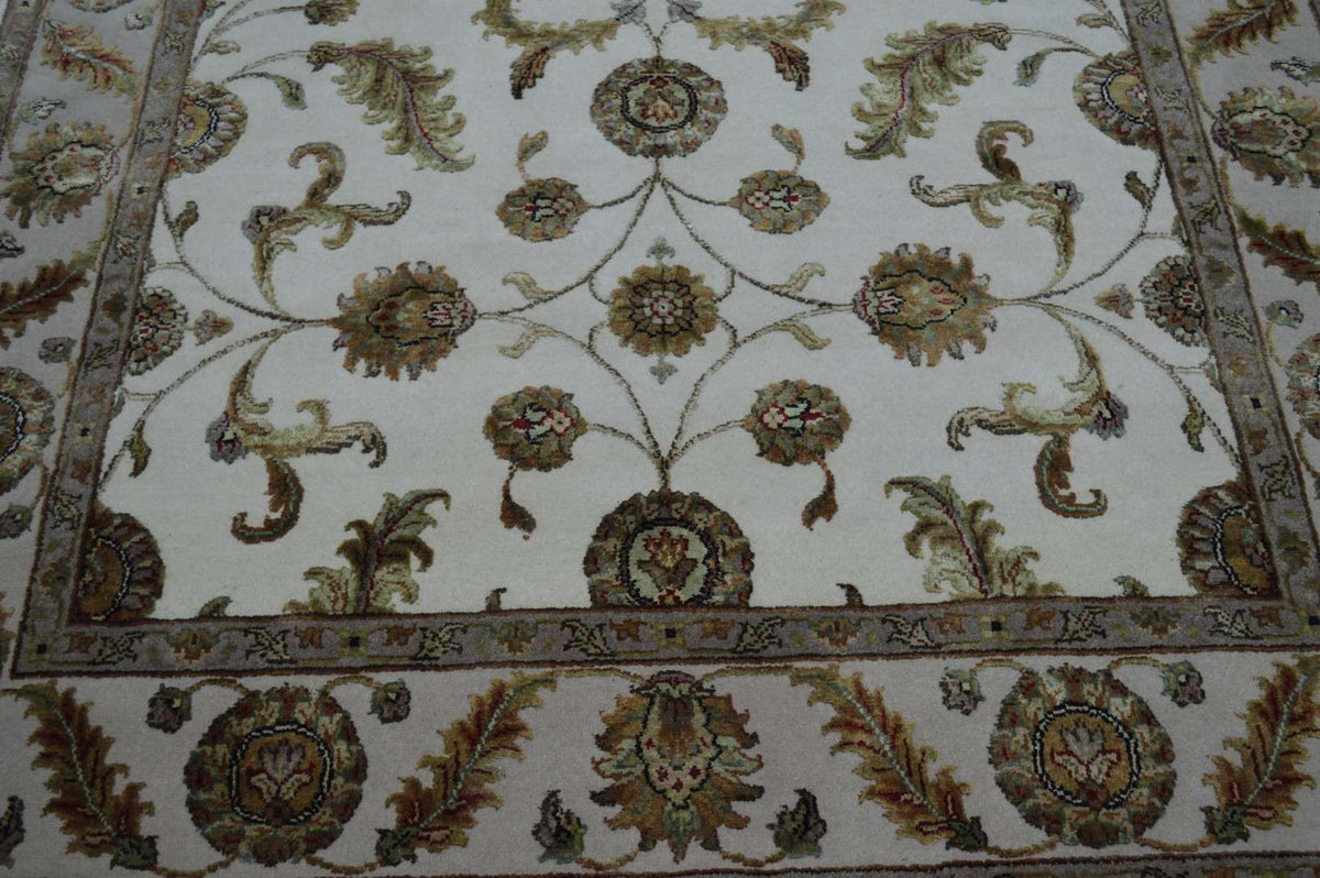 5' 0" x 7' 1" India Jaipur Rug image 3