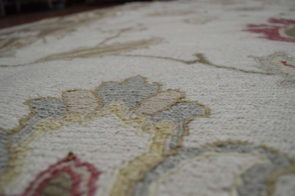 9' 6" x 13' 8" Pakistan Soumak Rug image 2