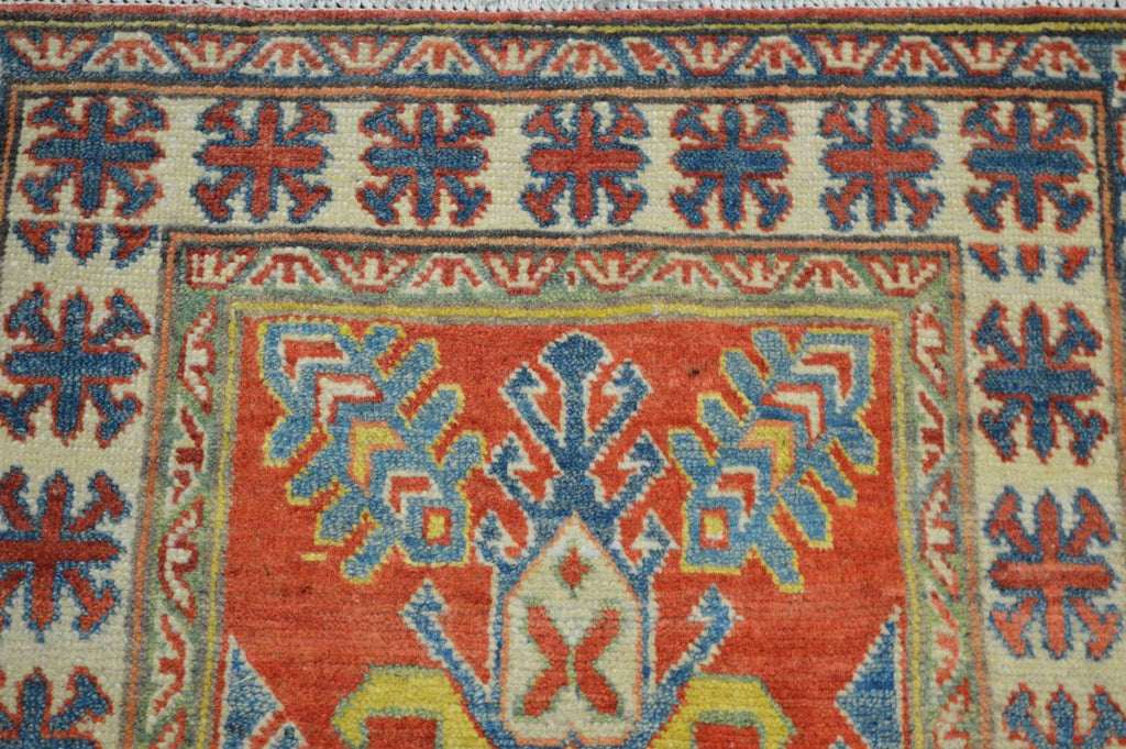 2' 6" x 4' 5" Pakistan Kazak Rug image 7