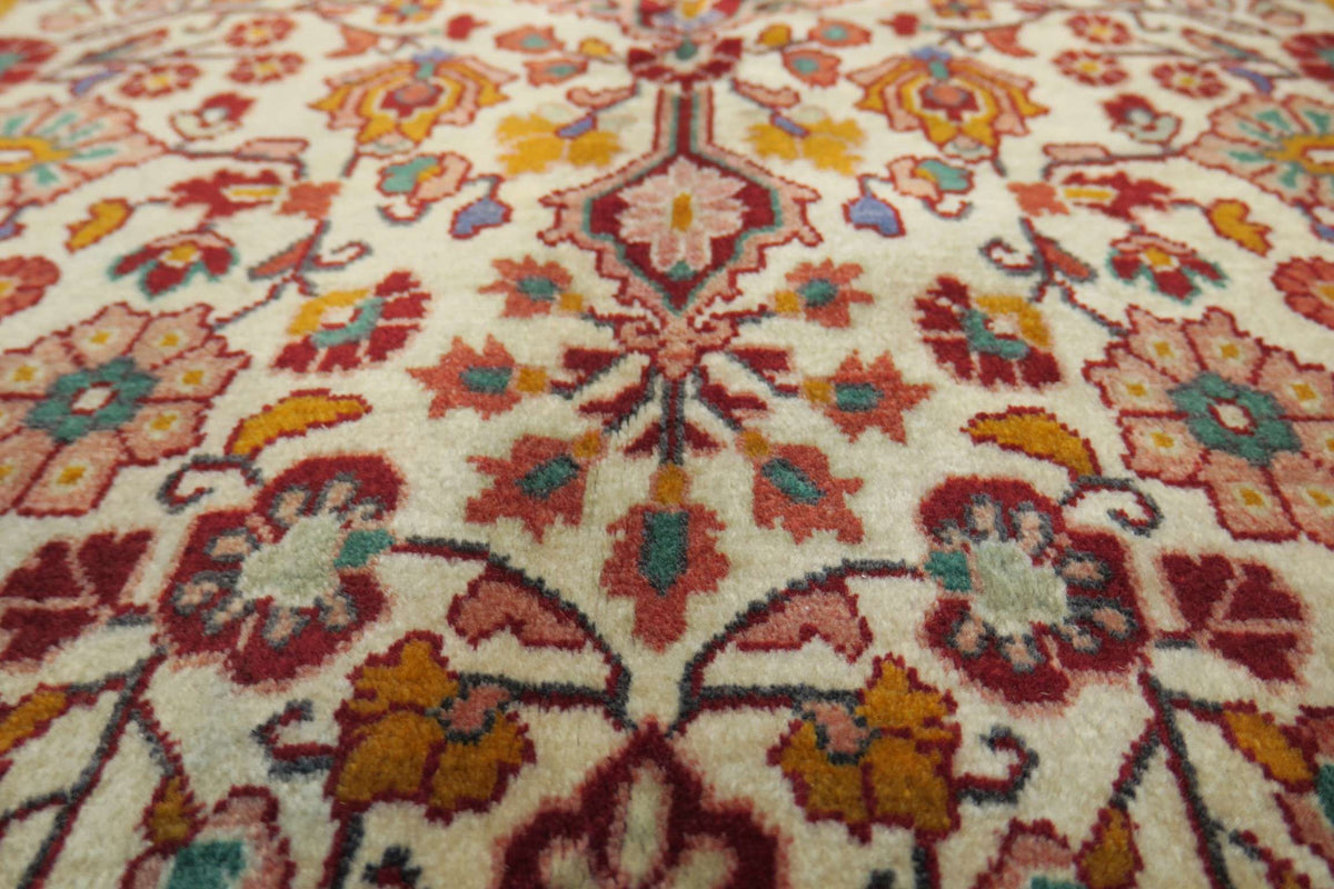3' 5" x 5' 5" Persian Jozan Rug image 5