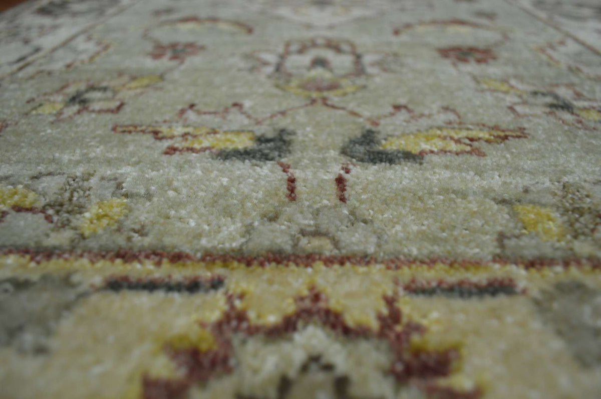 2' 0" x 3' 0" India Peshawar Rug image 7