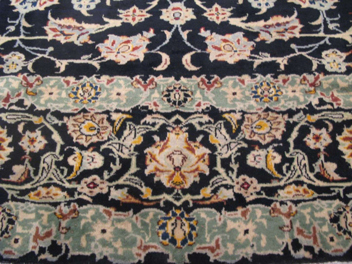 10' 0" x 12' 1" Persian Kashan Rug image 10