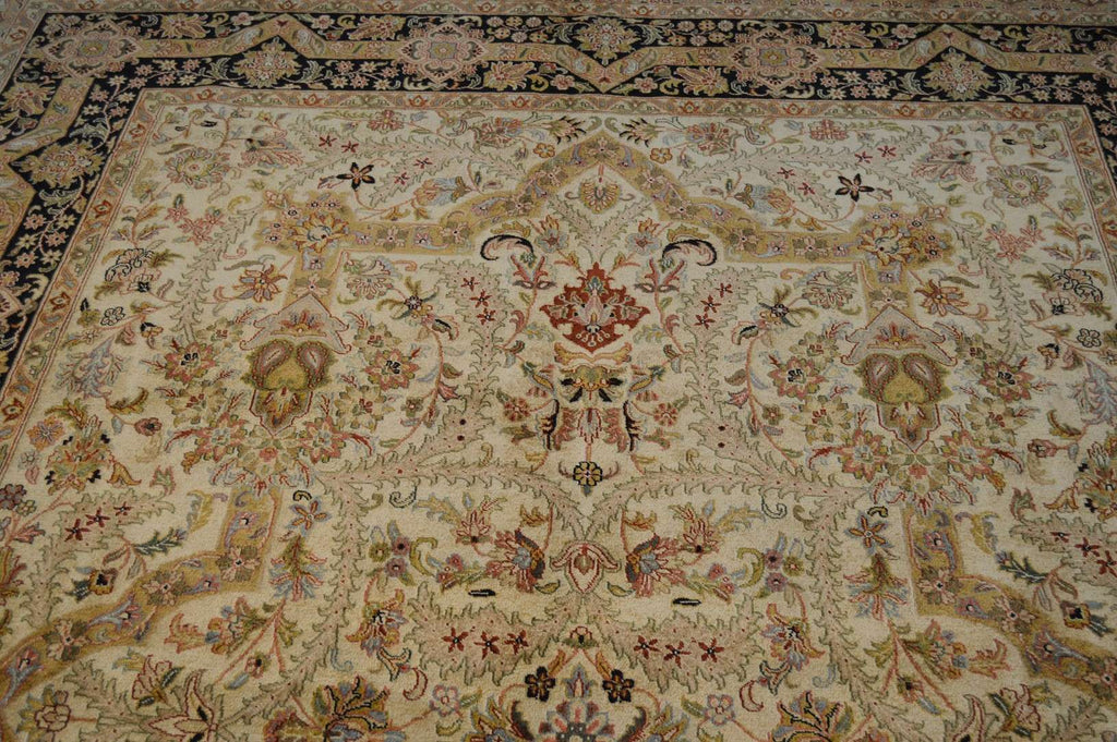 7' 8" x 10' 3" India Agra Rug image 5