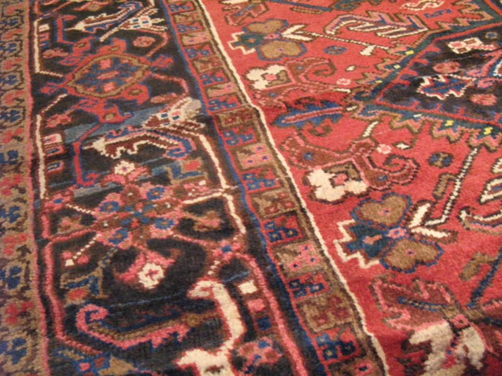 8' 7" x 11' 2" Persian Heriz Rug image 3