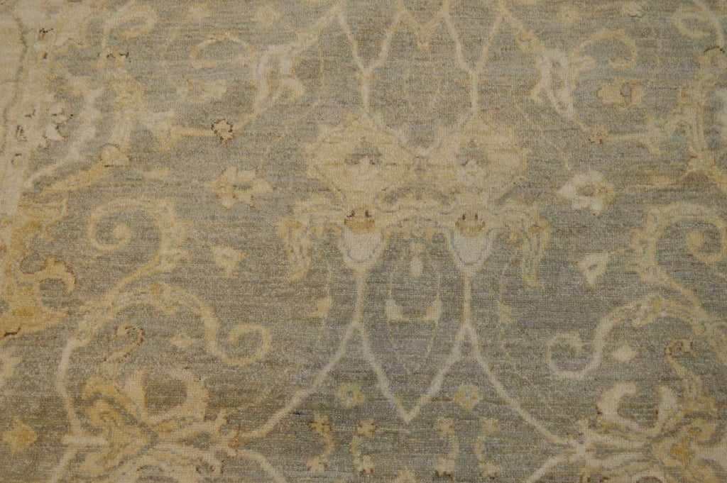 5' 0" x 6' 8" Pakistan Peshawar Rug image 6