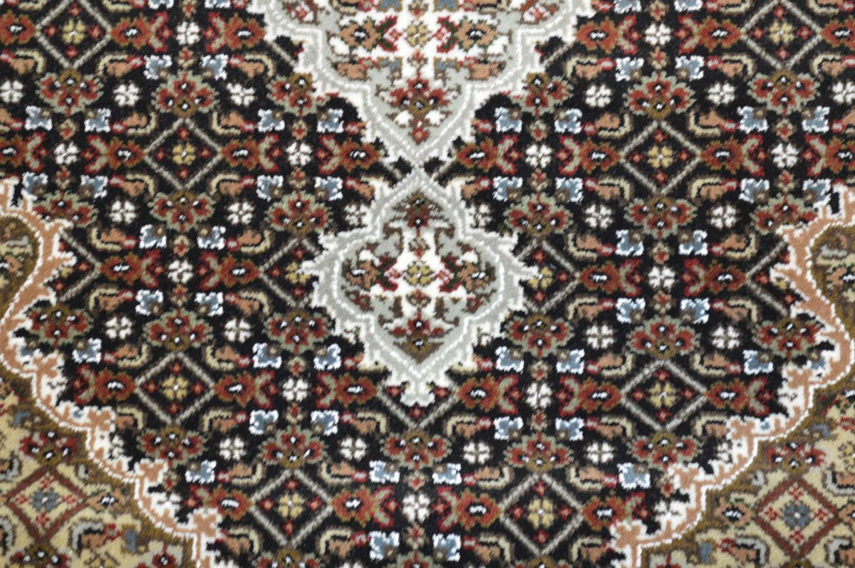 3' 1" x 5' 1" India Bijar Rug image 3