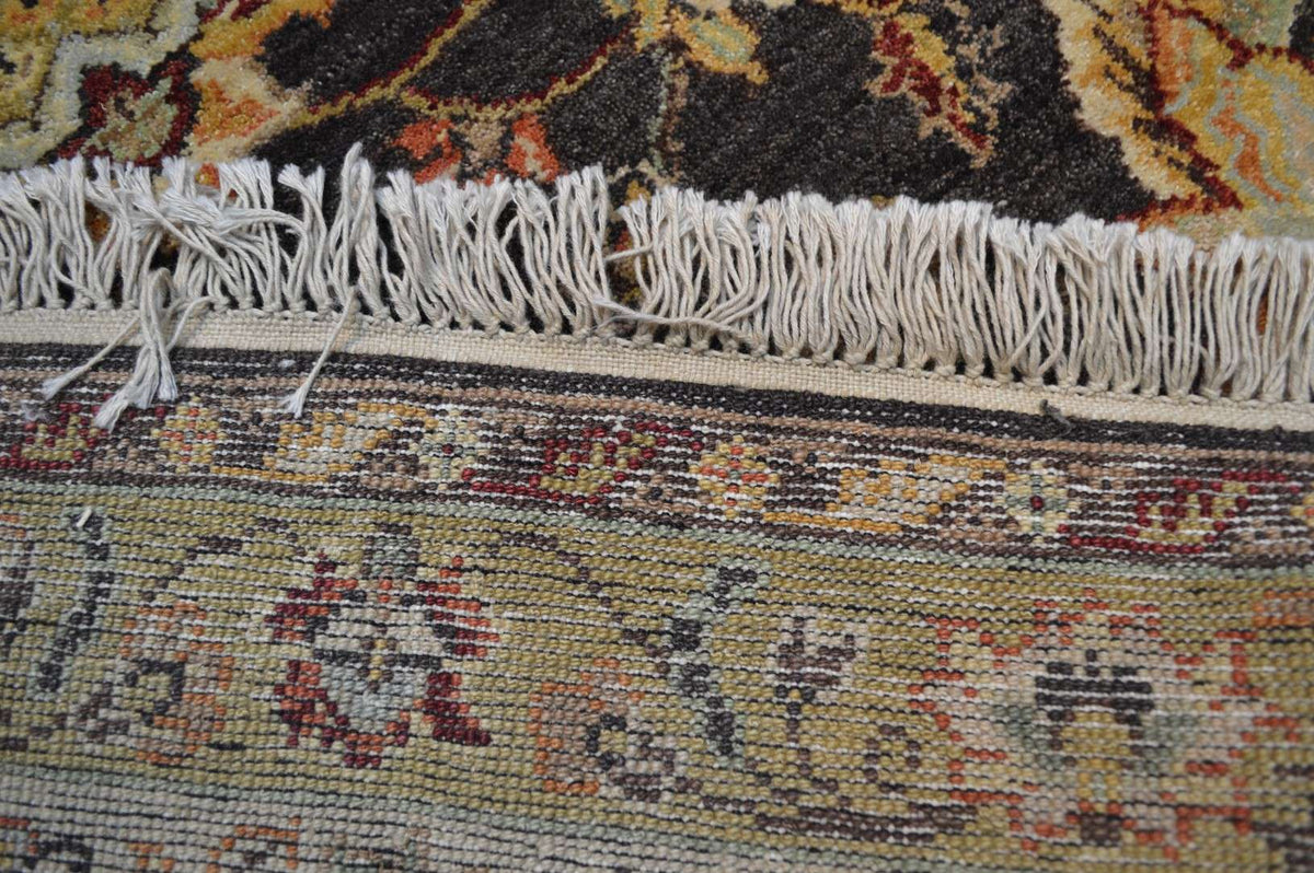 8' 0" x 10' 1" India Sultanabad Rug image 12