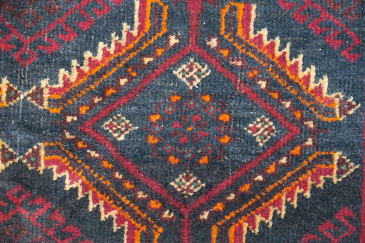 3' 5" x 7' 4" Persian Baluch Rug image 6