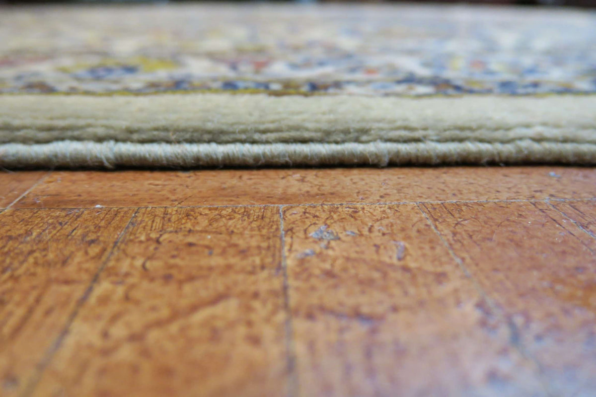 9' 8" x 13' 4" Persian Kashan Rug image 11