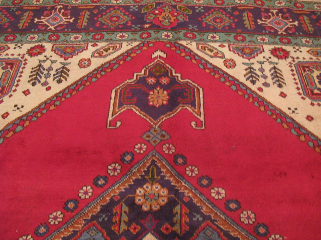8' 0" x 9' 9" Persian Tabriz Rug image 9
