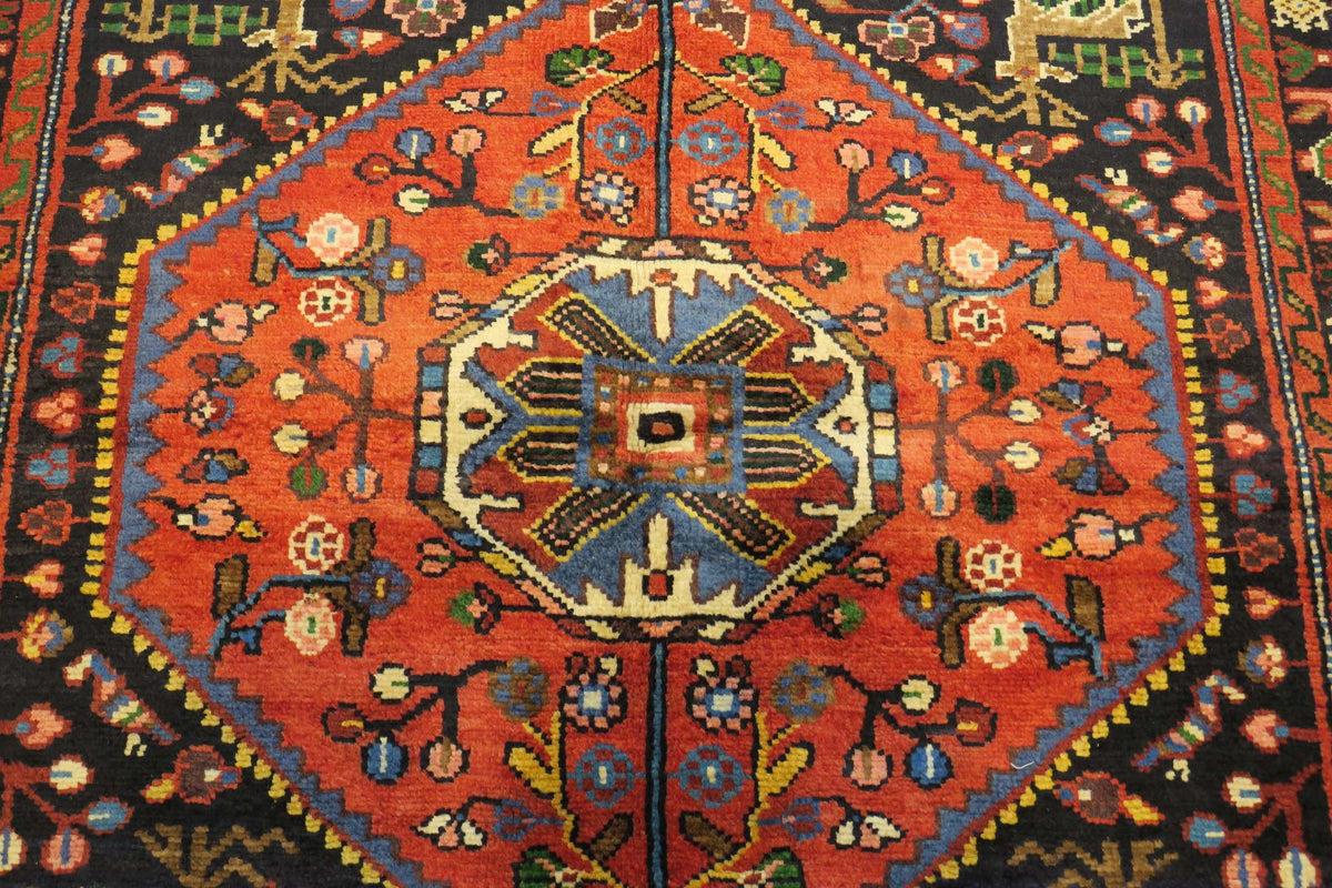 4' 1" x 6' 9" Persian Hamadan Rug image 1