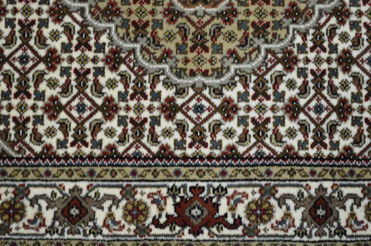 3' 1" x 5' 2" India Bijar Rug image 2