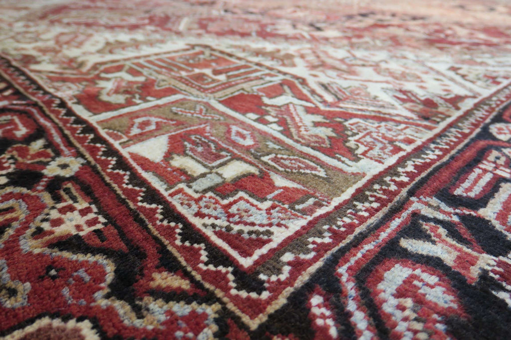 7' 9" x 11' 1" Persian Gorevan Rug image 0