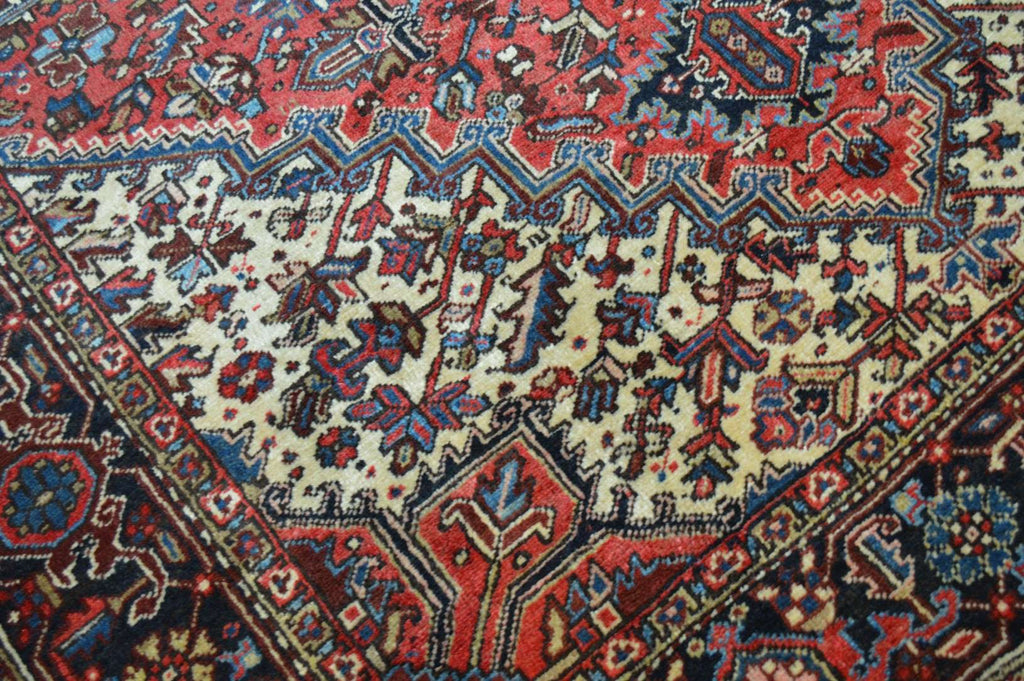 7' 4" x 8' 7" Persian Heriz Rug image 5