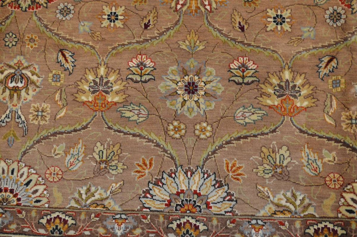 7' 8" x 9' 9" India Agra Rug image 7