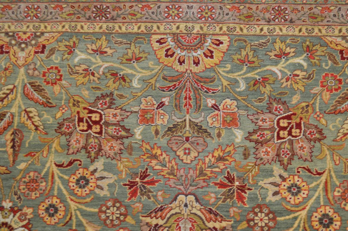 8' 1" x 10' 3" India Agra Rug image 10