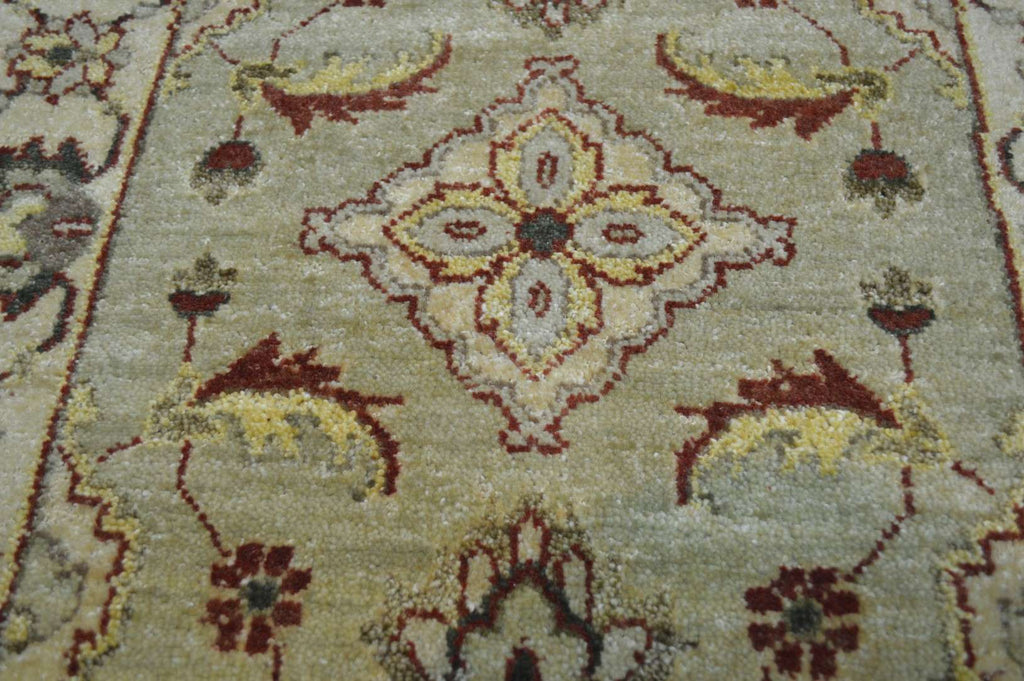 2' 0" x 3' 0" India Peshawar Rug image 8