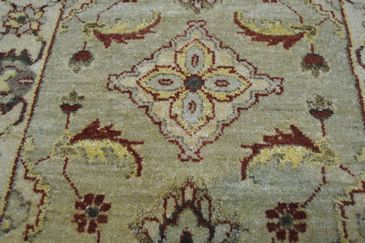 2' 0" x 3' 0" India Peshawar Rug image 8