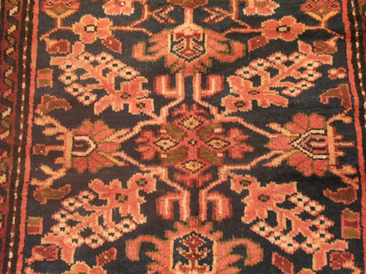3' 7" x 9' 7" Persian Bakhtiari Runner image 3