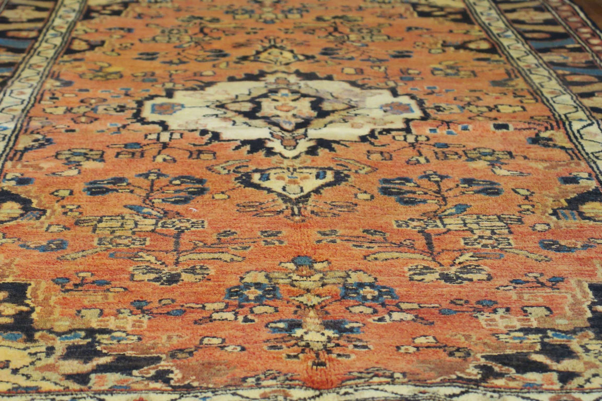 3' 3" x 6' 9" Persian Hamadan Rug image 4