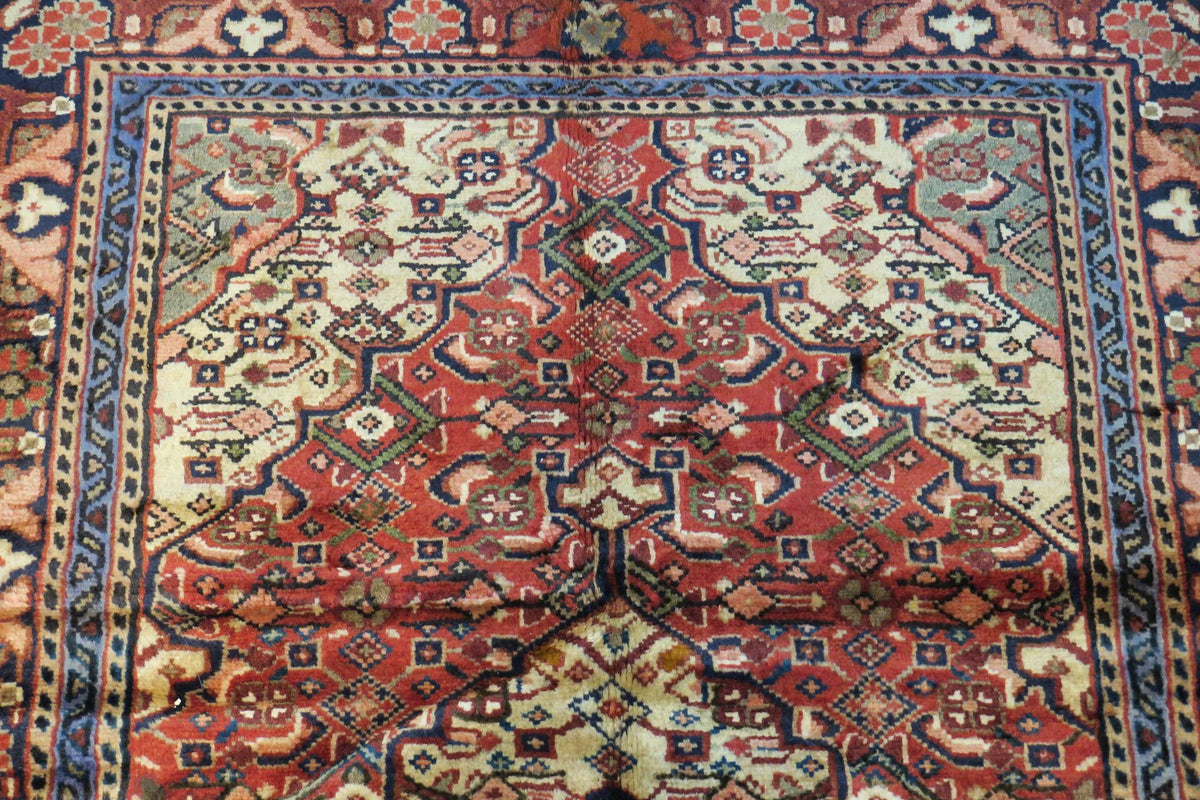 3' 5" x 5' 4" Persian Hamadan Rug image 5